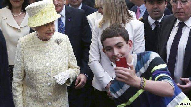 Queen selfie