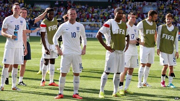 Englan's footballers after the final whistle against Costa Rica