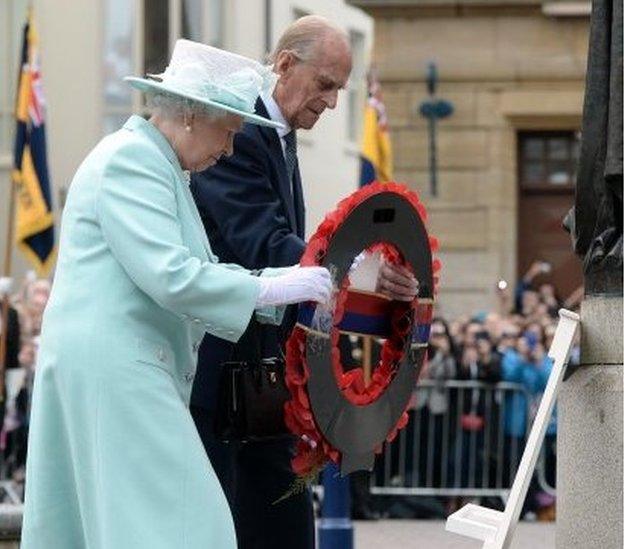 The Royal couple laid a wreath at the Cenotaph in Coleraine