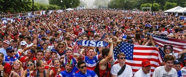 USA fans gather in Chicago to watch their team in action in Brazil