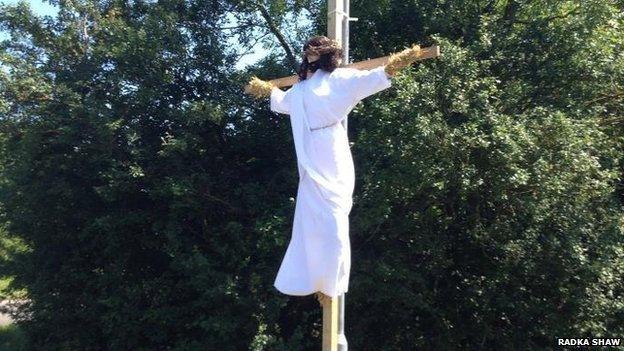 "Jesus" scarecrow