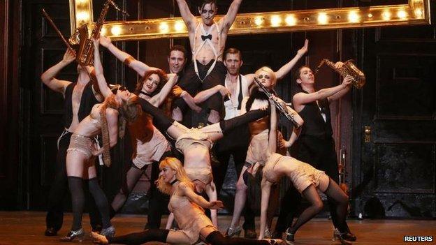 Cabaret cast