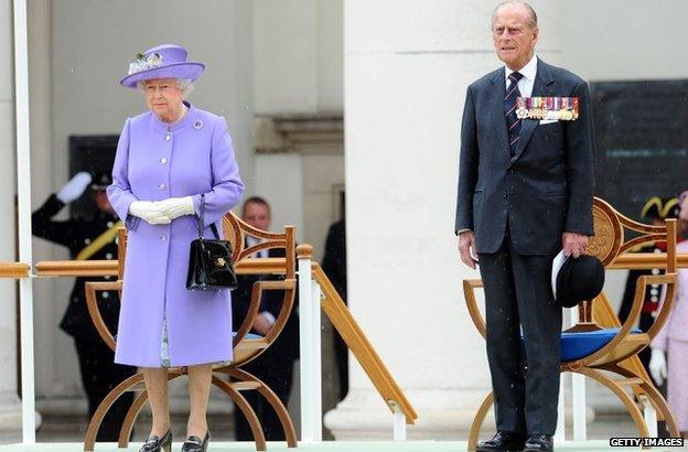 The Queen And Duke Of Edinburgh Attend A Solemn Drumhead Service At The Royal Hospital Chelsea