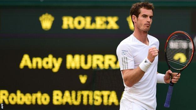 Andy Murray did not drop a set as he cruised into the second week at Wimbledon