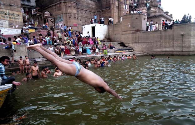 Man diving into the Ganges