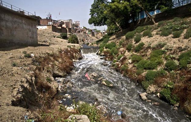 Open drain flowing into the Ganges