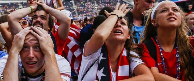 USA fans watching the 2014 World Cup match between USA and Belgium