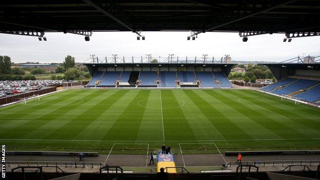 Kassam Stadium