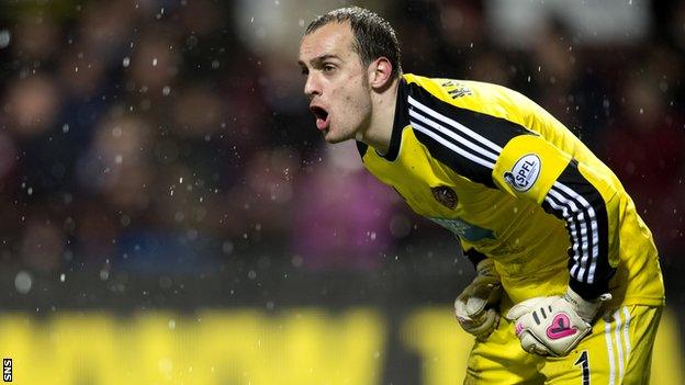 Former Hearts goalkeeper Jamie MacDonald has signed for Falkirk