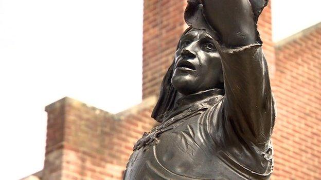 Leicester's Richard III statue