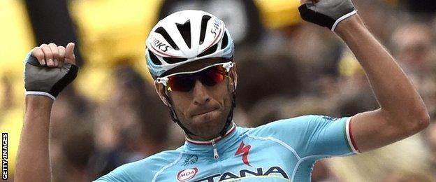 Vincenzo Nibali wins stage two