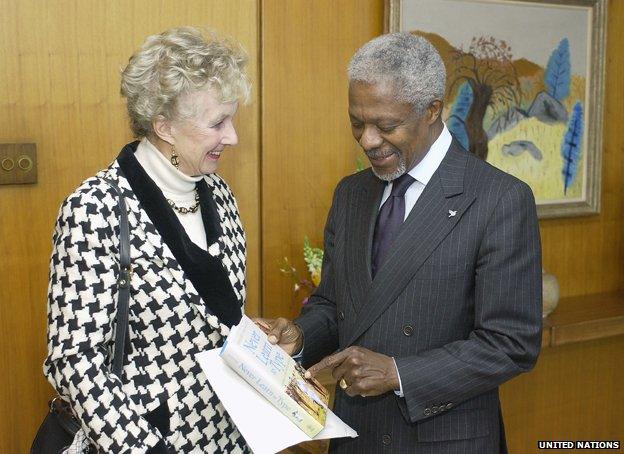 Dame Margaret Anstee with former UN secretary-general Kofi Annan, 2003