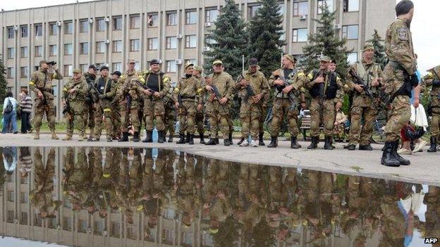 The Ukrainian army in Sloviansk (8 July 2014)