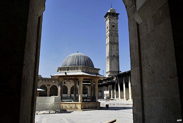 Aleppo's Great Mosque with the minaret