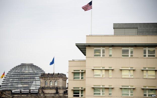 US embassy in Berlin with German parliament behind (file pic)