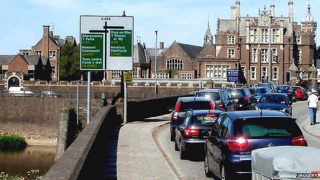 Traffic on the Wye Bridge, Monmouth