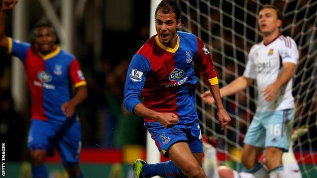 Marouane Chamakh scoring for Crystal Palace