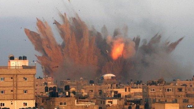 Israeli air strike in Rafah, 11 July