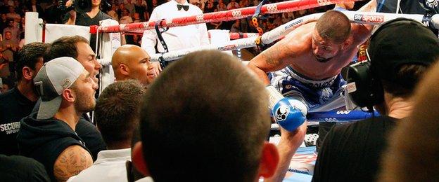 Tony Bellew taunted Nathan Cleverly (baseball cap) following his victory