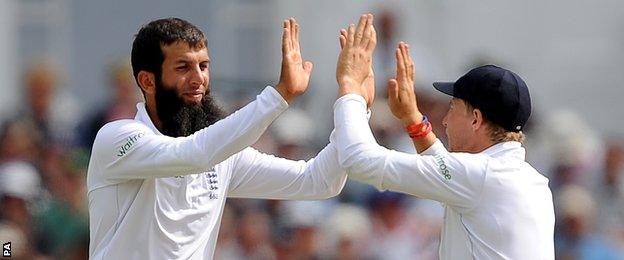 England's Moeen Ali and Joe Root