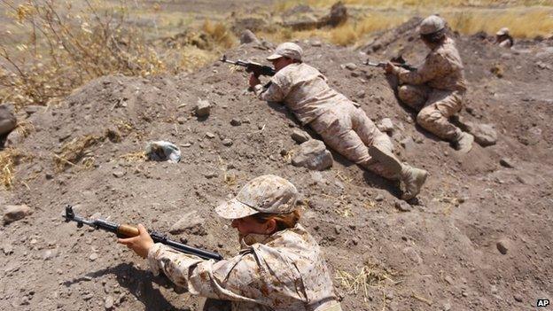 Female Kurdish Peshmerga fighters train in Sulaimaniya (July 2014)