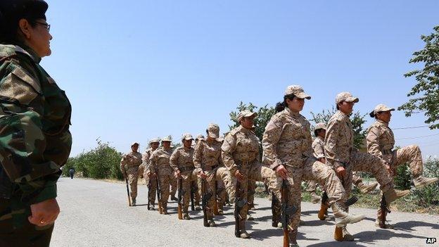 Female Kurdish Peshmerga fighters undergo drill training in Sulaimaniya (July 2014)