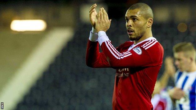 Josh Magennis has signed a three year deal with Kilmarnock