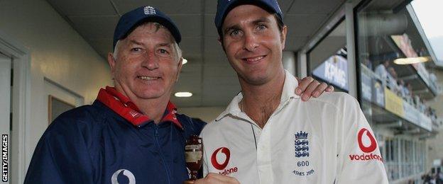 Duncan Fletcher and Michael Vaughan