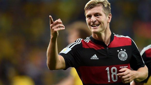 Toni Kroos joins Real Madrid