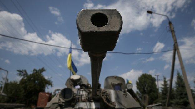 Ukrainian troops in Ukrainian town of Seversk July 2014