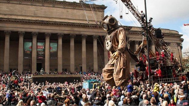 The diver on St George's Plateau