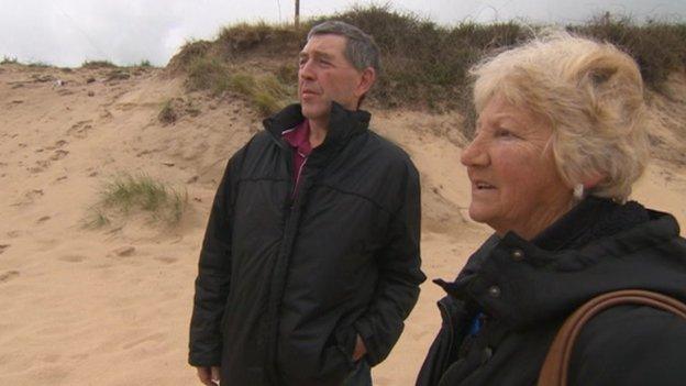 Steve and Jackie Connelly on Hemsby beach