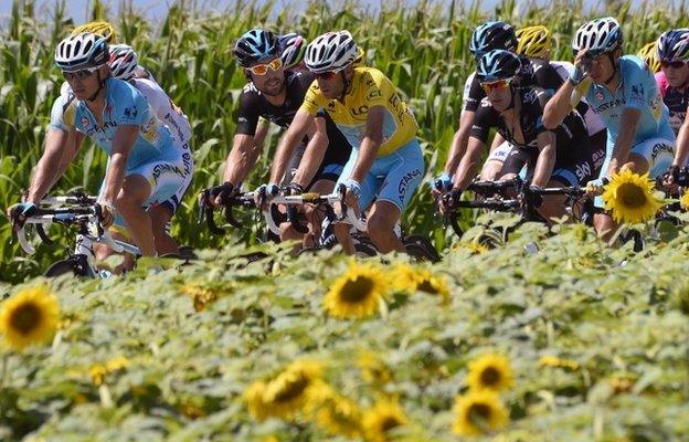 Cyclists in the Tour de France, 18 July 2014