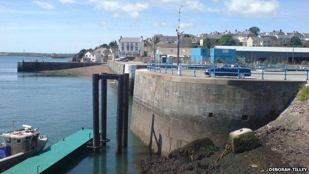 Milford Haven dock gates