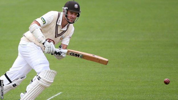 Surrey batsman Graeme Smith