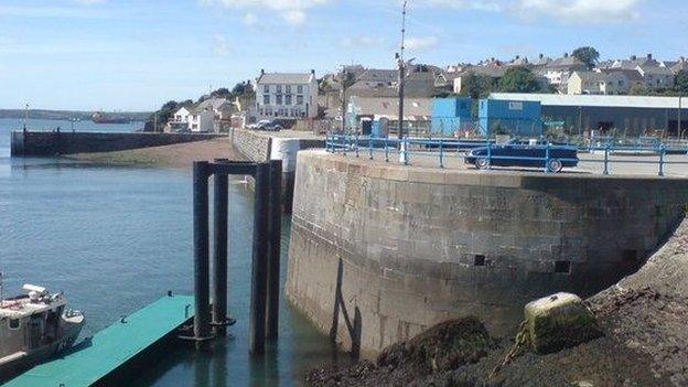 Milford Haven dock gates