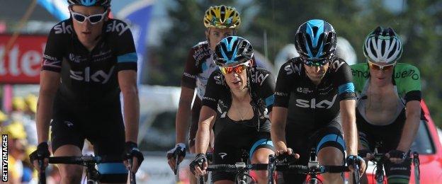 (l-r) Team Sky trio Geraint Thomas, Richie Porte and Mikel Nieve on stage 13