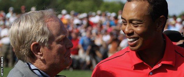 Jack Nicklaus (left) and Tiger Woods