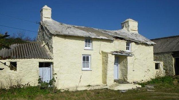 cottage to be restored by National Trust