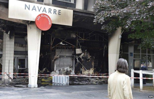 Les Flanades shopping centre in Sarcelles (21 July)