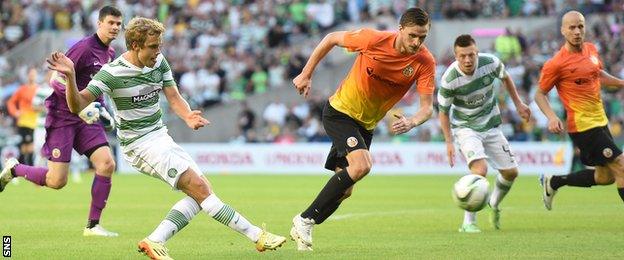 Teemu Pukki scores Celtic's fourth as the Scottish Champions brushed aside KR Reykjavic.