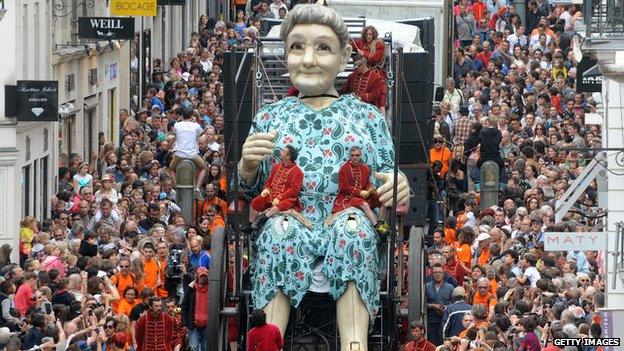 Grandmother Giant in Nantes