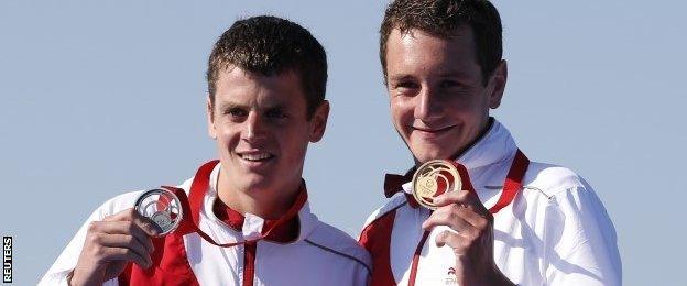 Alistair (right) and Jonny Brownlee