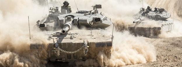 Tanks approach Gaza