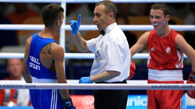 Reece McFadden in action against Andrew Selby