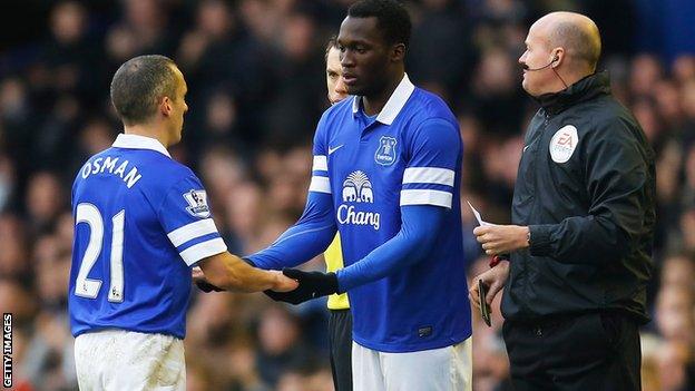 Leon Osman and Romelu Lukaku