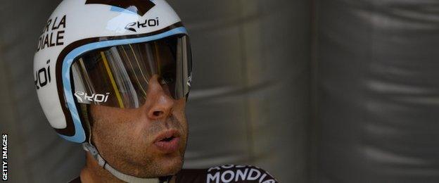 Jean-Christophe Peraud also rides strongly to move up to second place in the general classification