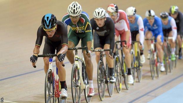 The Isle of Man's Peter Kennaugh leads the pace in Sunday's scratch event