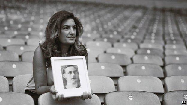 Karren Brady with a picture of Sgt Major Frank Cannon, who played football for West Ham