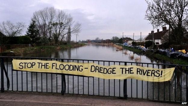 Sign calling for dredging of rivers on the Somerset Levels